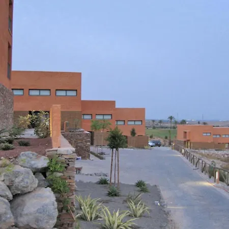 Preciosa Casa De Diseno Valle Del Golf Ideal Familias * مْبيرا